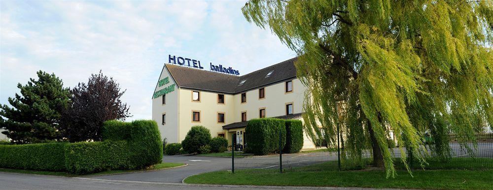 Brit Hotel Арас Екстериор снимка